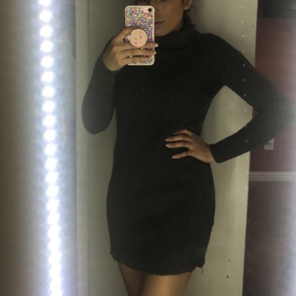 Turtle neck bodycon dress